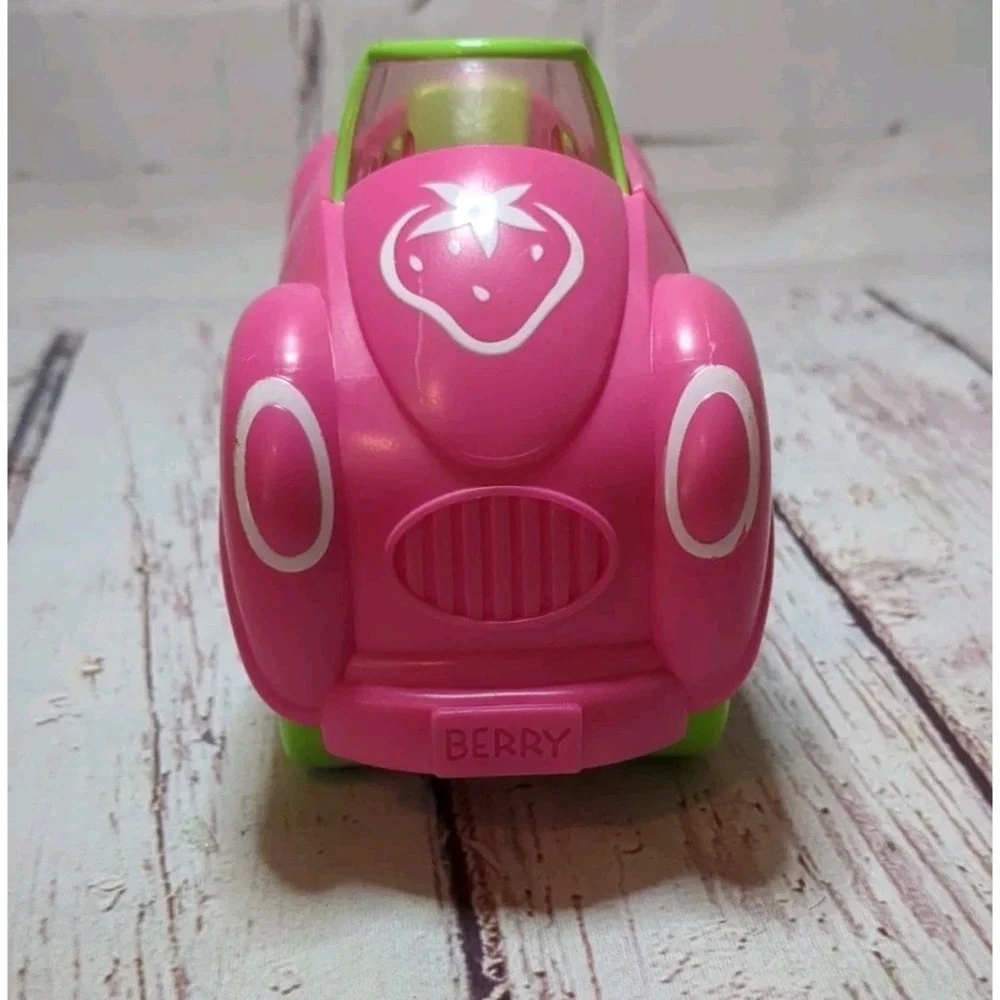 2006 Strawberry Shortcake‎ Sweet Ride along Car